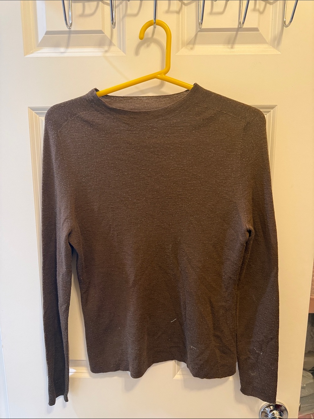 Finleycup women Crewneck Sweater in Dark Brown